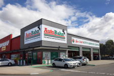 Signbizwa-autobahn-mechanical-building-fascia-corner-signage-perth