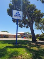 melville-animal-hospital-pylon-sign-perth