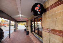 nandos-illuminated-lightbox-blade-sign-perth